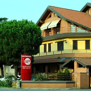 Malpensafiera Apartahotel