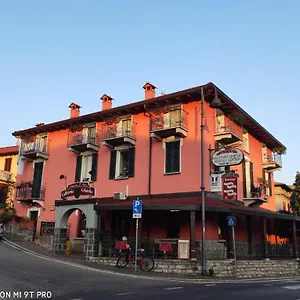 Azzano Holidays Bed and breakfast